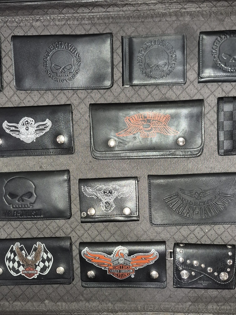 Answer for Men Accessories Subcategory